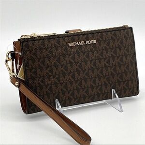 Michael Kors Large Double Zip Wallet
Wristlet Brown/Gold